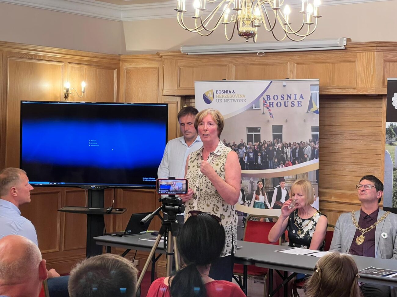 Great Britain, Mayor of Coventry: We bear witness that the evil of Srebrenica is not, will not and must not be forgotten. Lynette Kelly 2